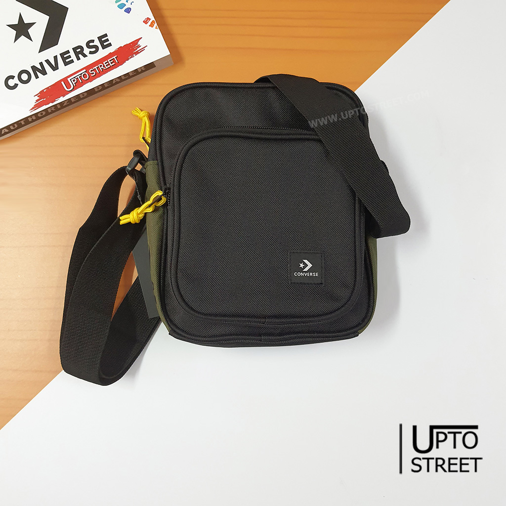 กระเป๋าสะพายข้าง Converse Hiking Mini Bag - Black [1261678F0BK]