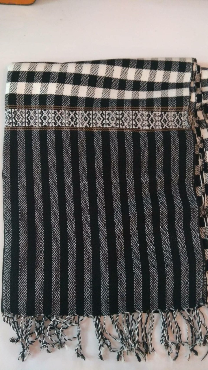 Black Color Grid Pattern Shawl