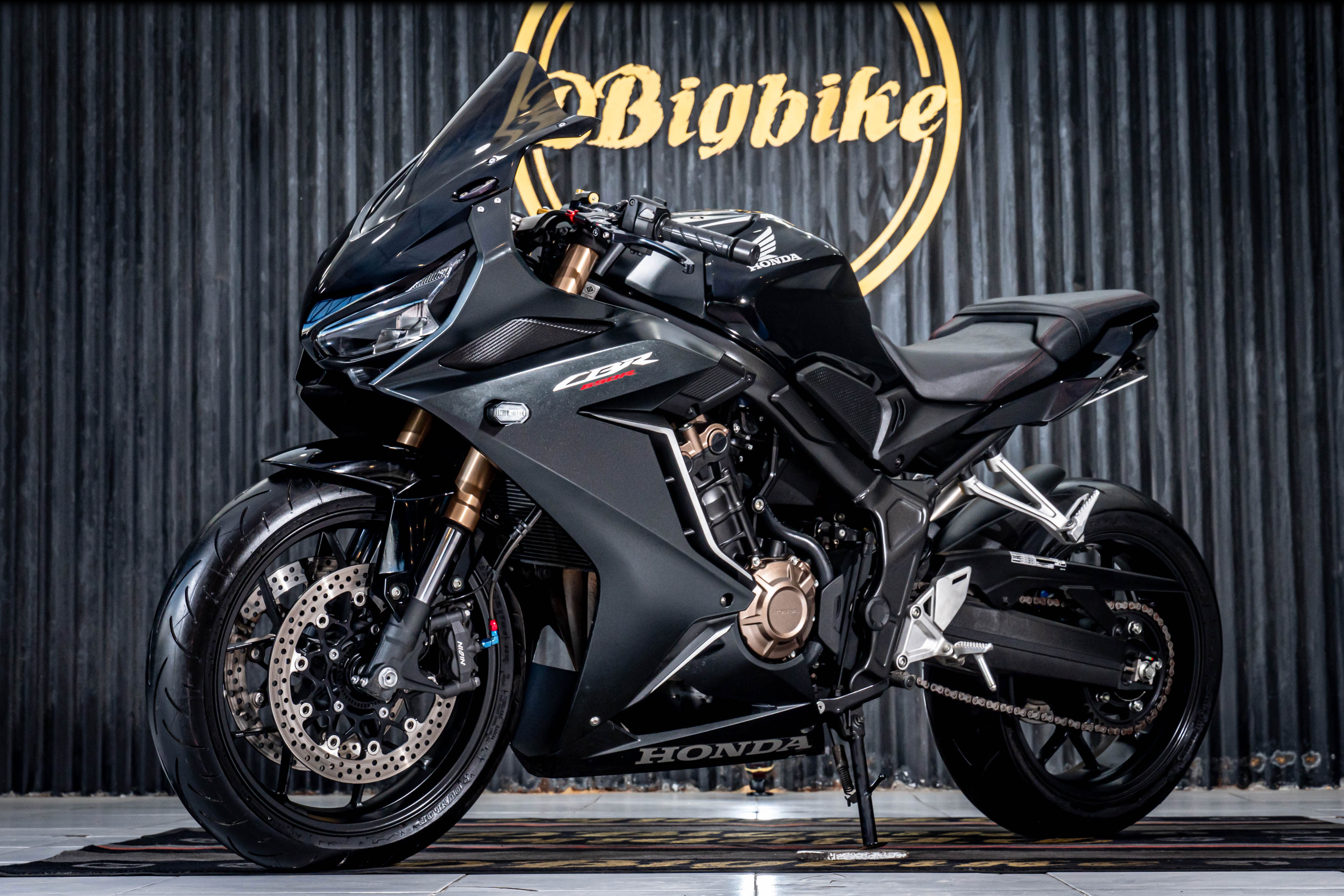 Honda CBR650R - dbigbike