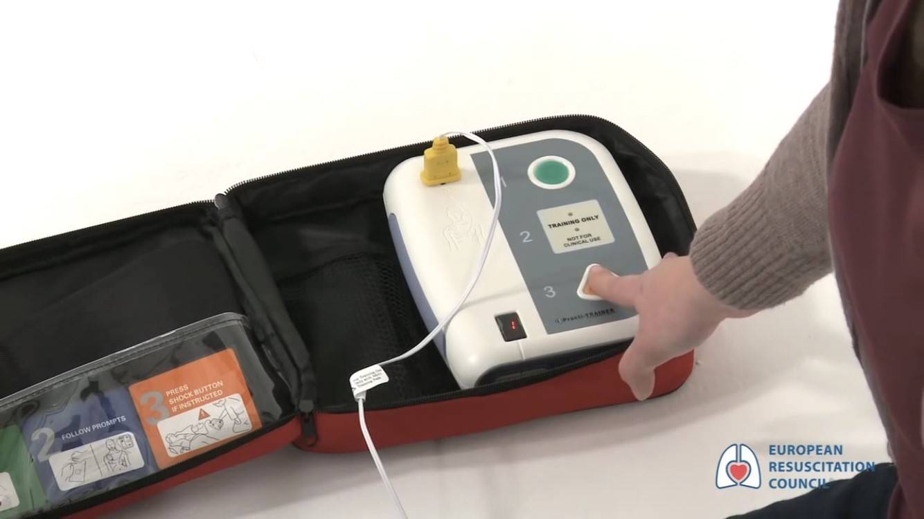 ขั้นตอนการใช้เครื่อง AED - jia1669