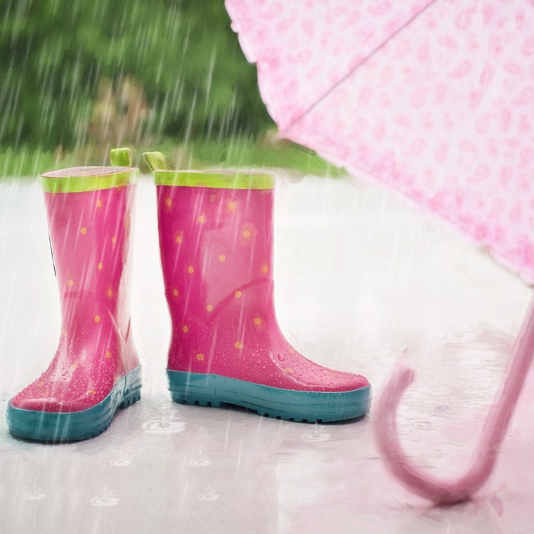 6 วิธีดูแลเท้าป้องกันโรค เมื่อต้องเดินลุยน้ำสกปรกในฤดูฝน
