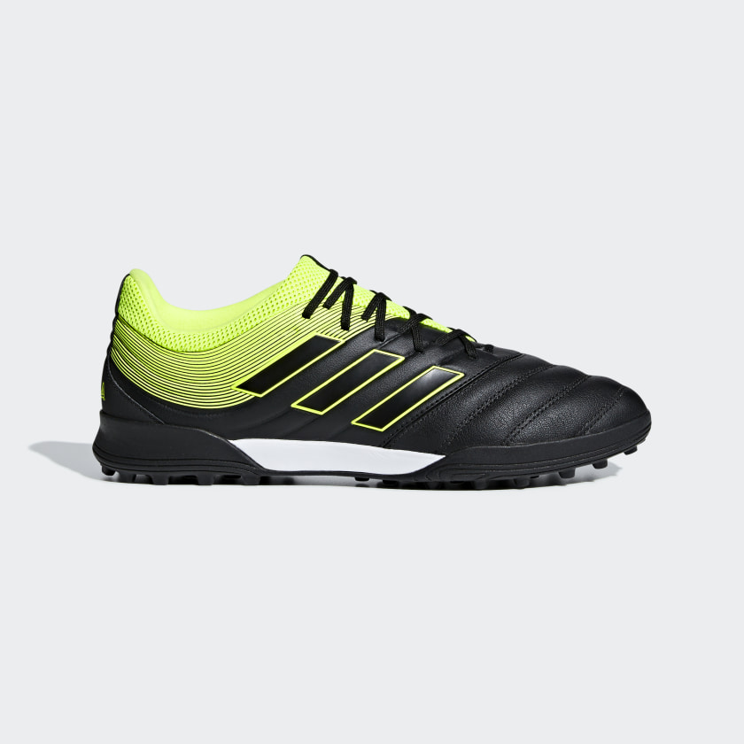 รองเท้าร้อยปุ่ม Adidas Copa 19.3 - BB8094