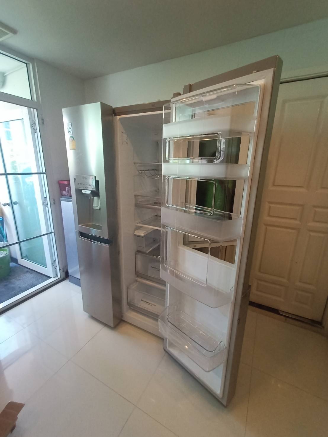 จัดส่งตู้เย็น LG InstaView Door-in-Door
