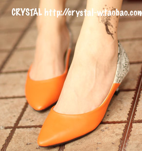  [[PreOrder]] [Cs-021] Crystal++รองเท้า++รองเท้าส้นเตี้ยสีส้มลายงู