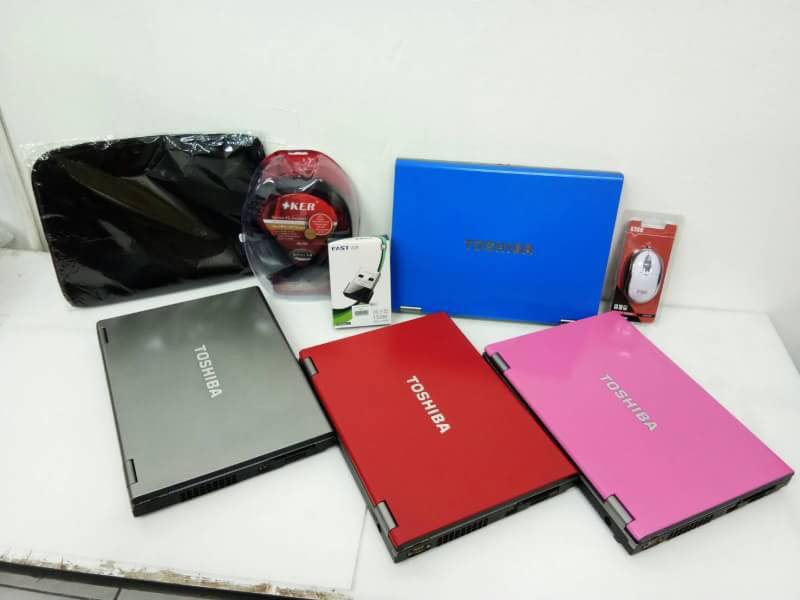 ของดีจึงบอกต่อค่าา NoteBook Toshiba พร้อมของแถม 4 รายการ 