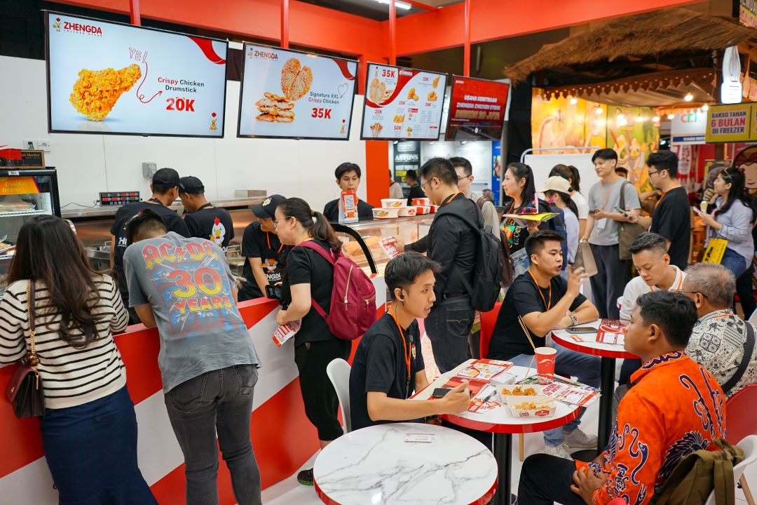 ZHENGDA Booth With Crowded People at FLEI 22nd