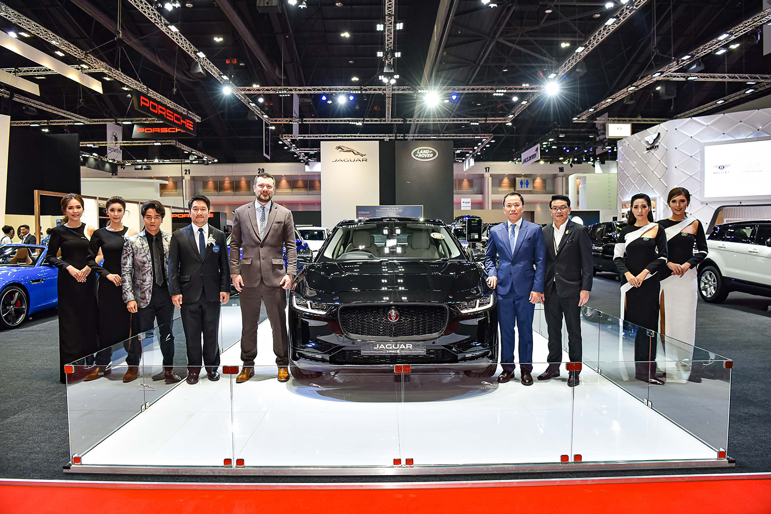 จากัวร์ เปิดตัวรถยนต์พลังงานไฟฟ้า I-PACE (ไอ-เพซ) ราคาเริ่มต้น 5.499 ล้าน 