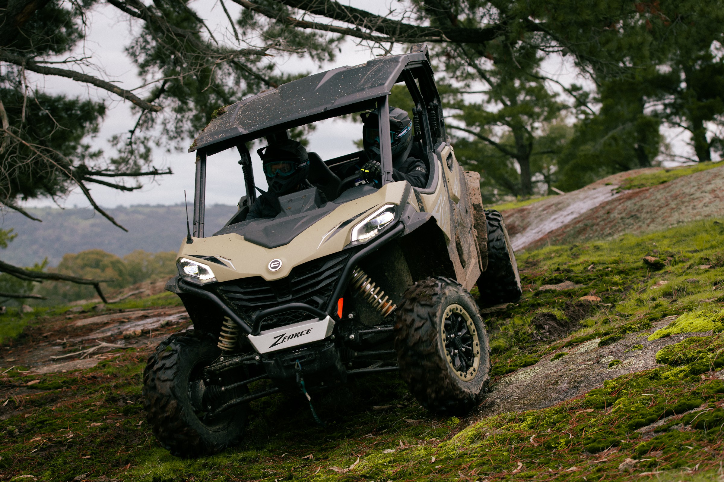 CFmoto thailand Zforce950 4seater UTV