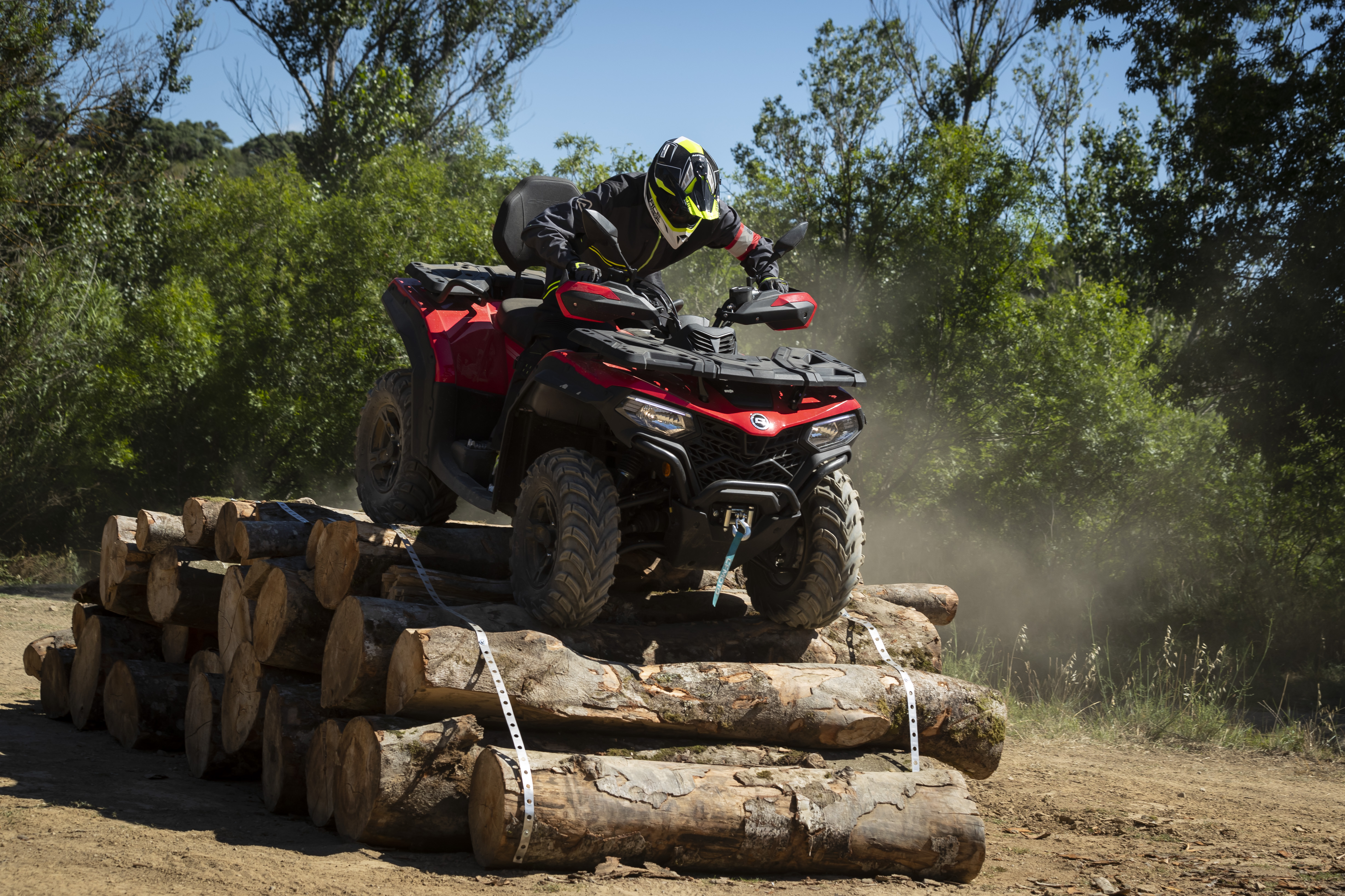 ATV CFmotothailand X520cc 4x4