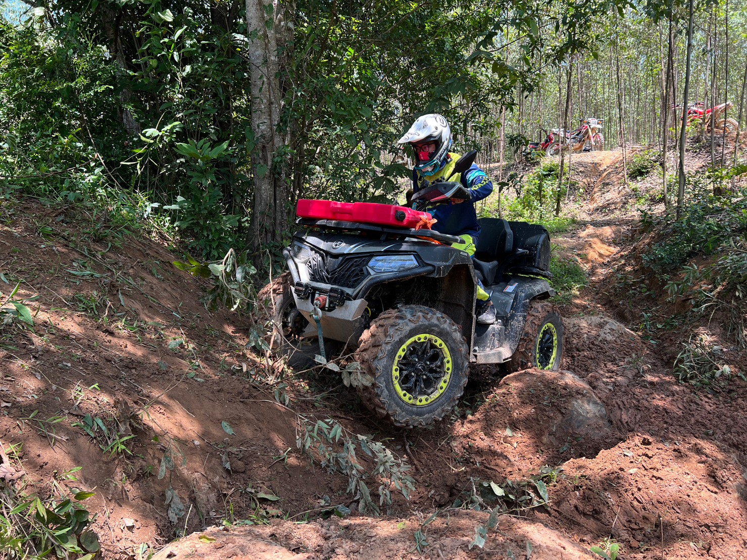 ATV 600cc CFMOTO 4x4