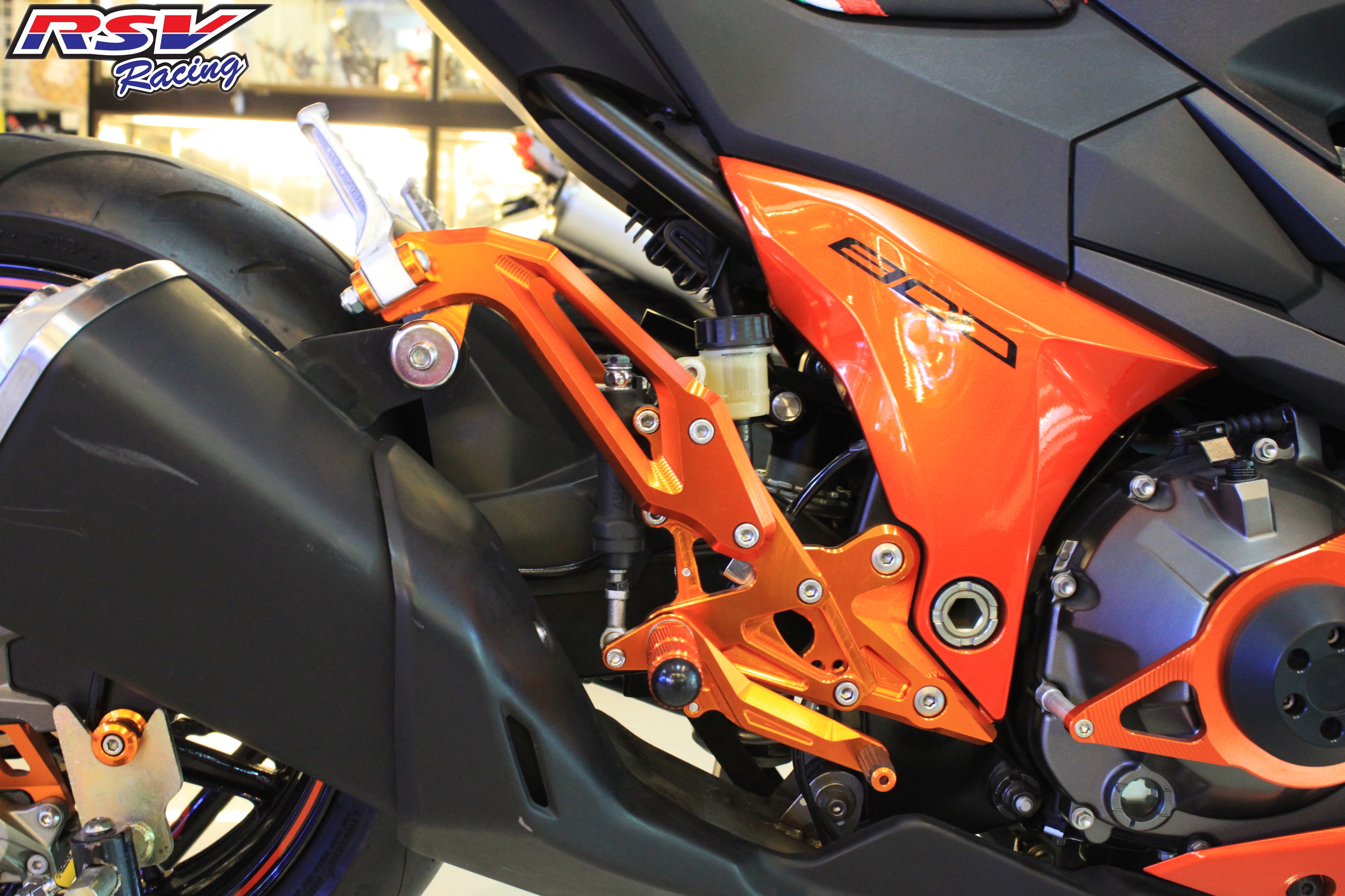 Rearset Z800 - rsvracing