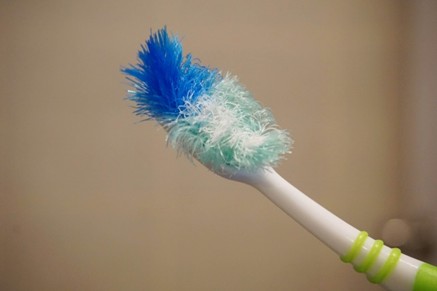 แปลงสีฟันใช้แล้ว แปลงสีฟันใช้แล้ว