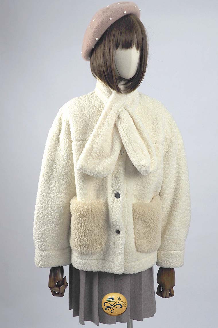 เช่าเสื้อโค้ทผู้หญิง รุ่น   Faux Fur Fluffy Western White Coat white Scarf  905GCS403FAWHXL1
