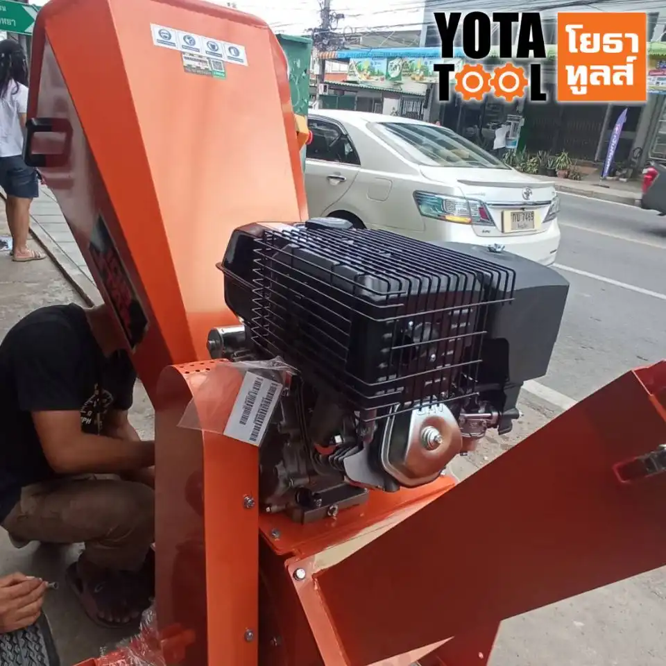 Yota Tool เครื่องย่อยกิ่งไม้ 108STAR รุ่น 108STAR-CS150 เครื่องเบนชิน LIFAN 15HP ระบบ กุญแจสตาร์ท ขนาดกิ่งที่ย่อย 5