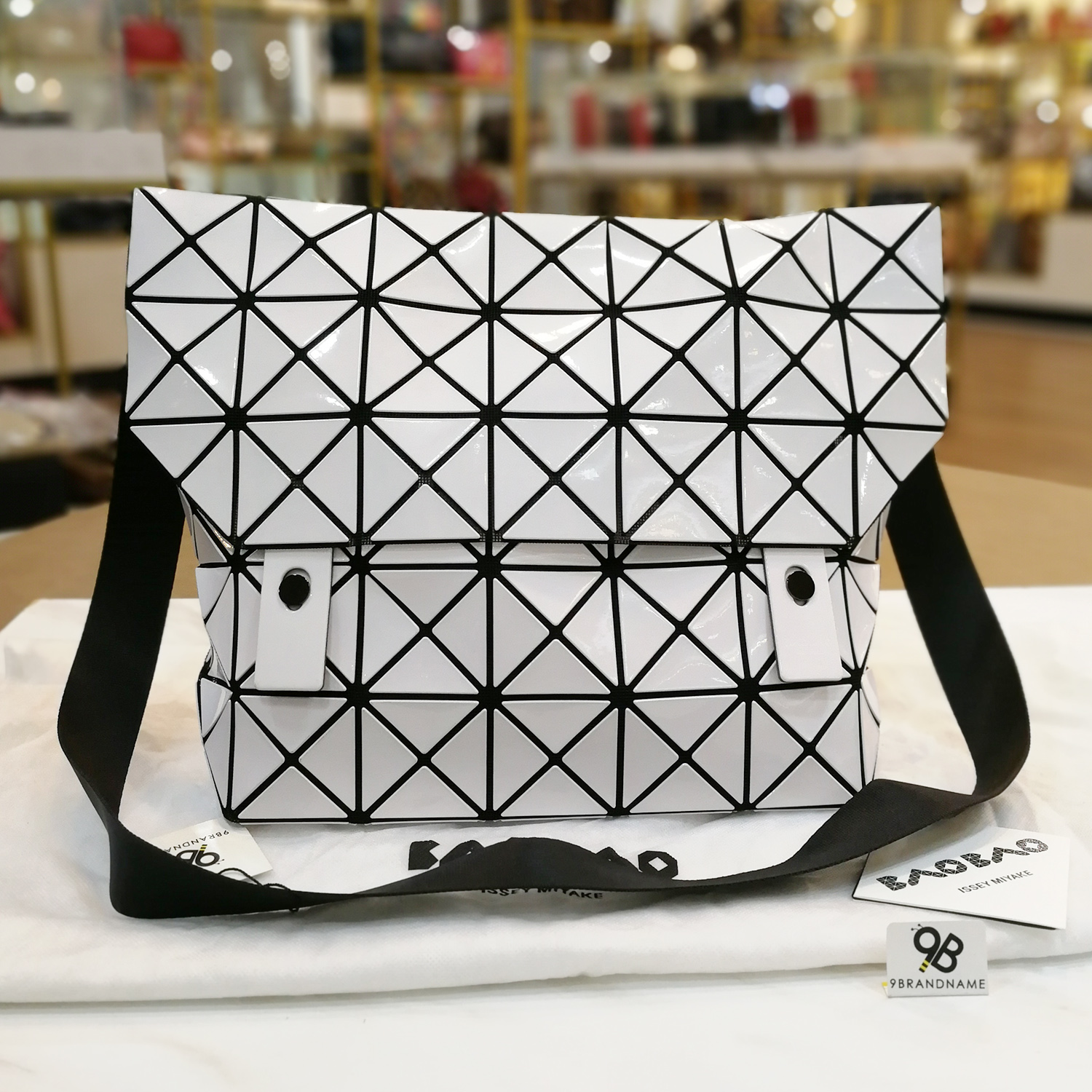 bao bao messenger bag