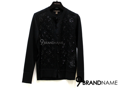 Louis Vuitton Overcoat Black Sequined  - Used Authentic Bag เสื้อคลุม หลุยส์ วิตตอง สีดำ ดีไซน์เก๋ ด้วยการปักลายโลโก้ ด้านหน้า ผ้า ลายฉลุ สวย ดูดีมากๆค่ะ ของแท้มือสอง สภาพดีค่ะ