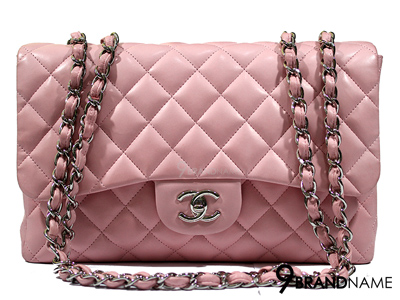 Chanel Classic Jumbo 12 Lambskin SHW - Used Authentic Bag  กระเป๋า ชาแนล คลาสสิค จัมโบ้ ไซส์ 12 หนังแกะ สีชมพู รุ่นนี้ฮิตสุดๆค่า หนังป่องสวย สีหวาน อะไหล่เงิน ของแท้ มือสอง สภาพดีค่ะ