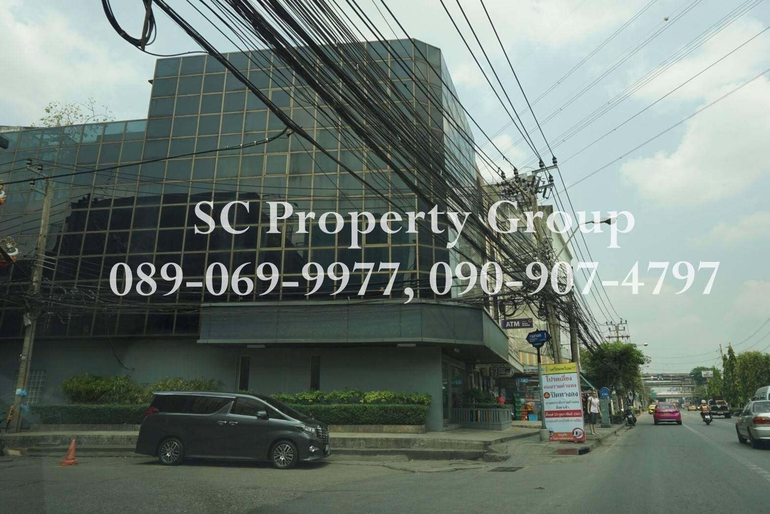 Commercial Space for rent  Ramkamhaeng-Klongtan junction