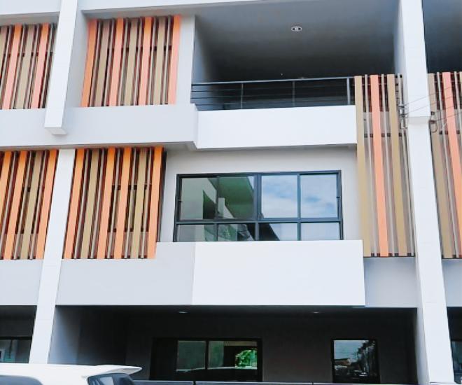 Townhouse for sale, The Symphony, Nuanchan Road.