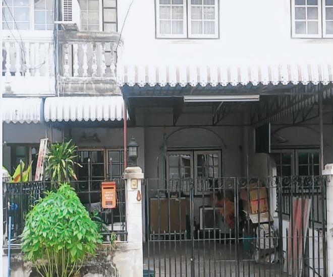Townhouse for sale, Bang Phong Phang Subdistrict, Yan Nawa District.