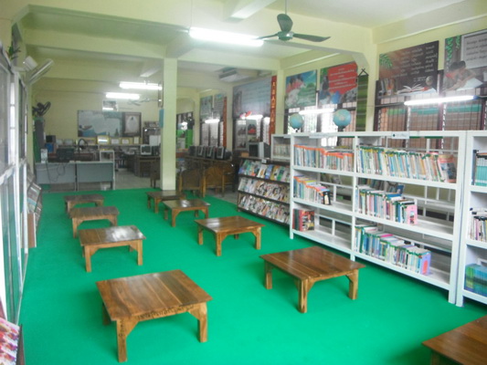 มอบห้องสมุดกรีนวิงให้โรงเรียนป่ายาง อ.แม่สาย จ.เชียงราย วันที่ 29 ก.ค. 2556