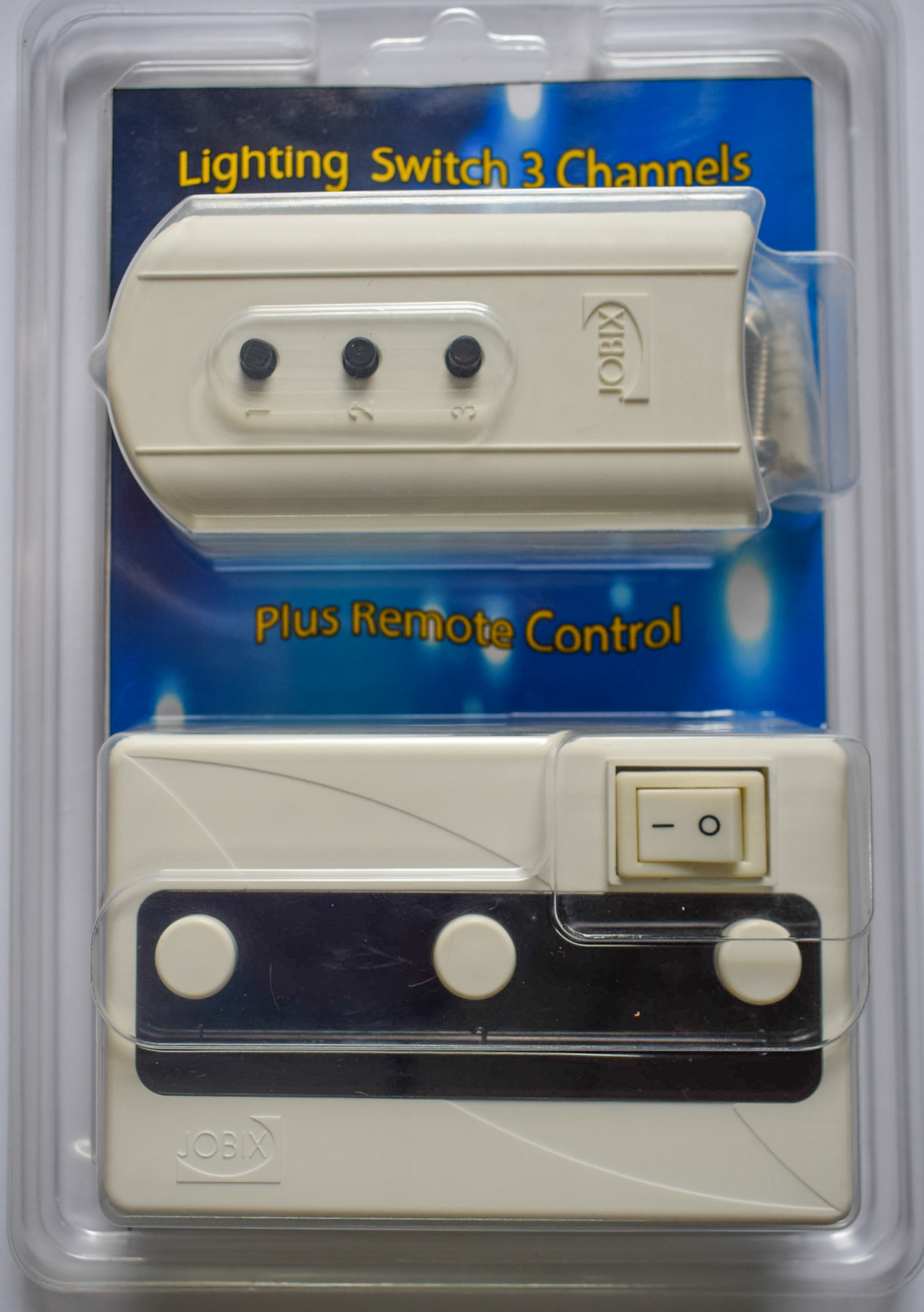 Lighting switch with remote control
