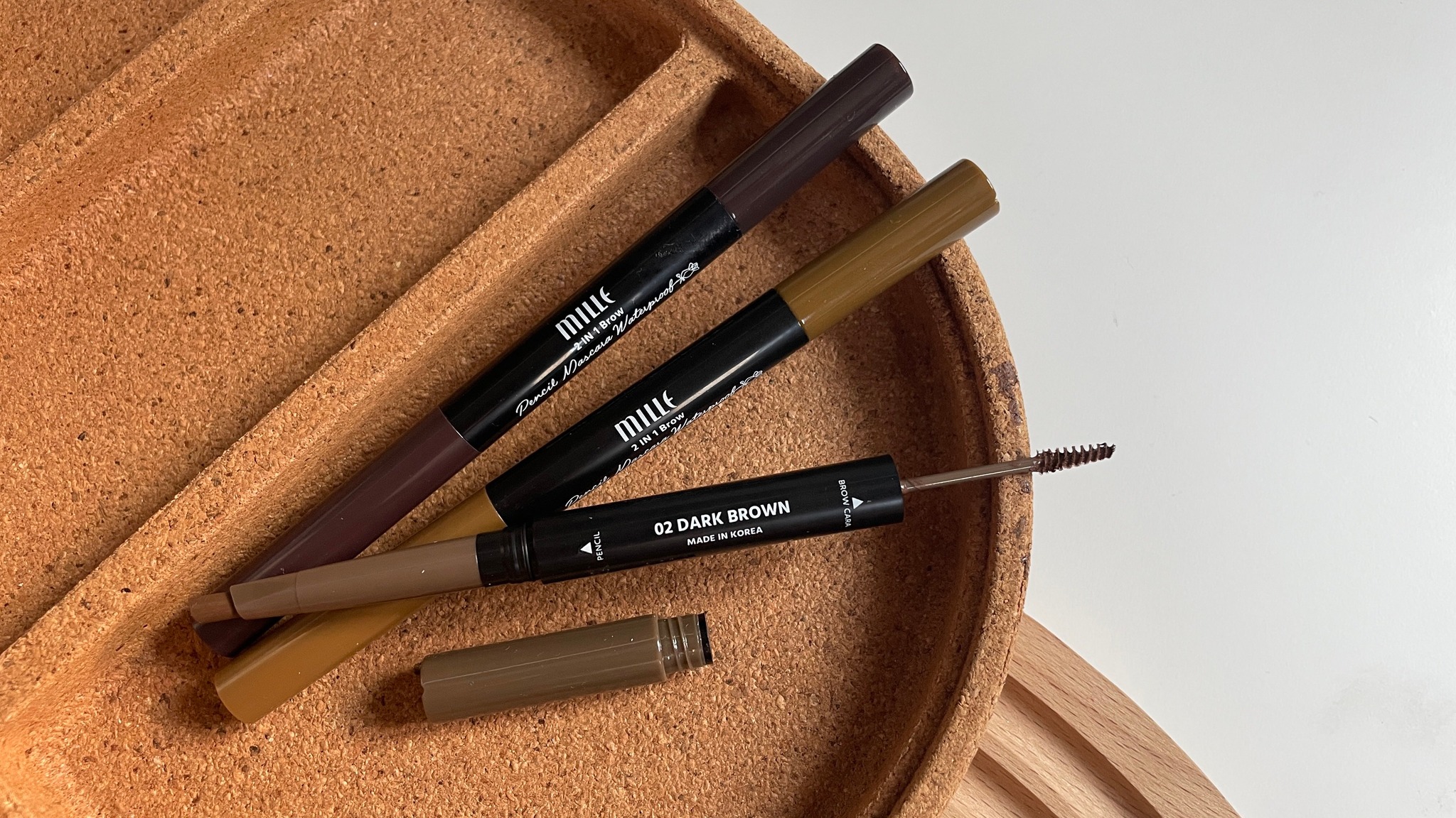 ดินสอเขียนคิ้วรุ่นใหม่ของ Mille 2IN1 Brow Pencil Mascara WaterProof 