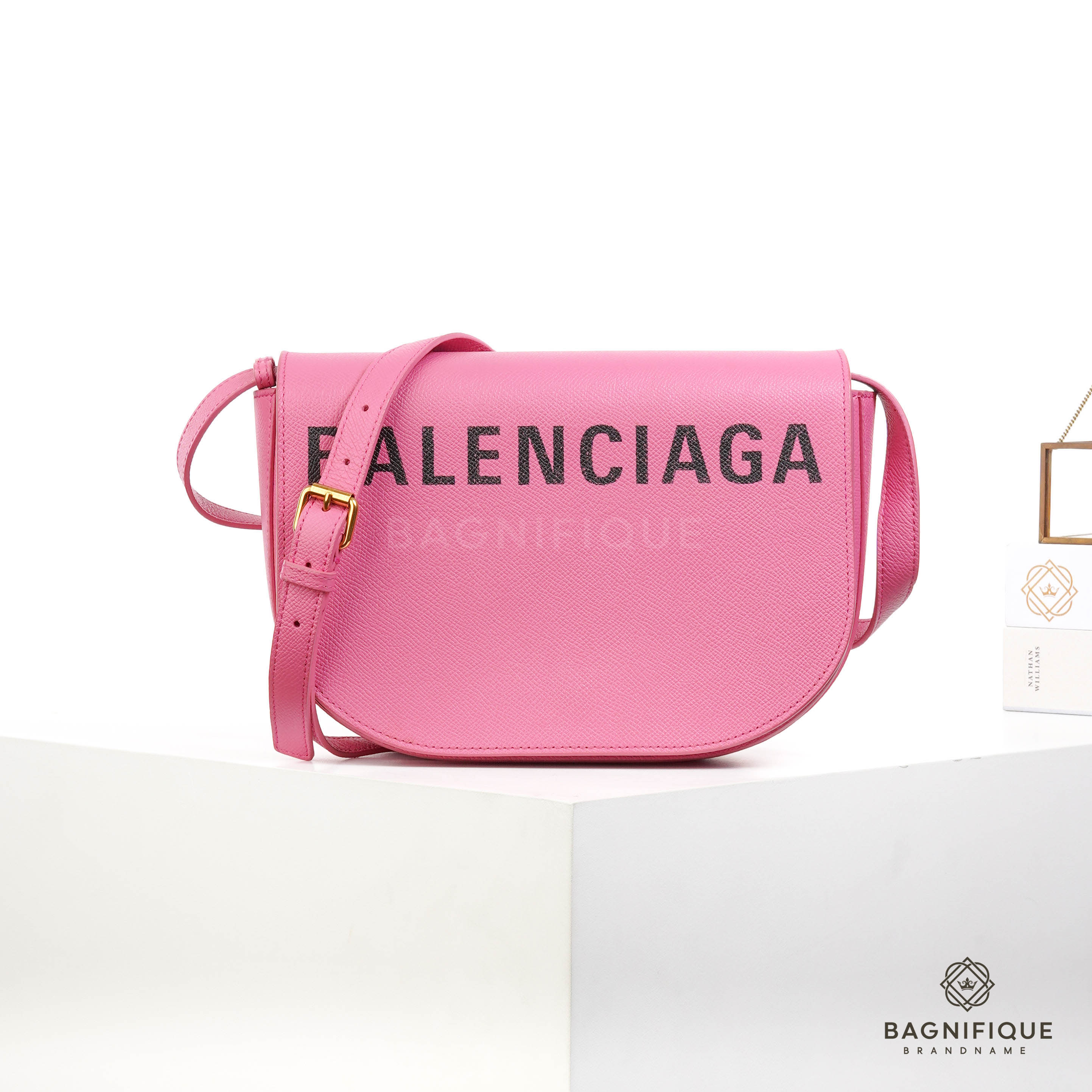 balenciaga ville day