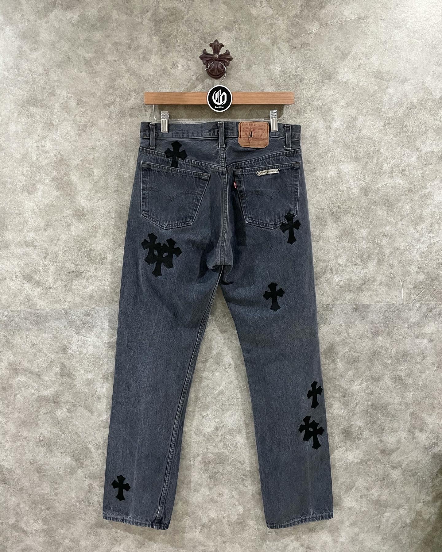 Grey chrome hearts jeans - chresellstore