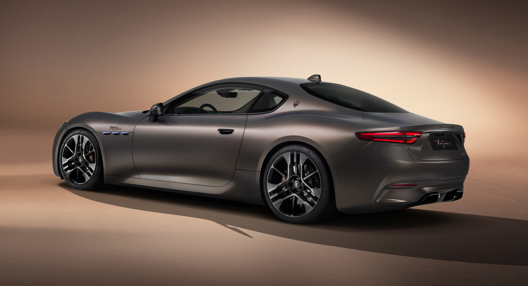 เผยโฉม!! 2023 Maserati Granturismo มีทั้งขุมพลังไฟฟ้า 100% และแบบเครื่องสันดาป V6