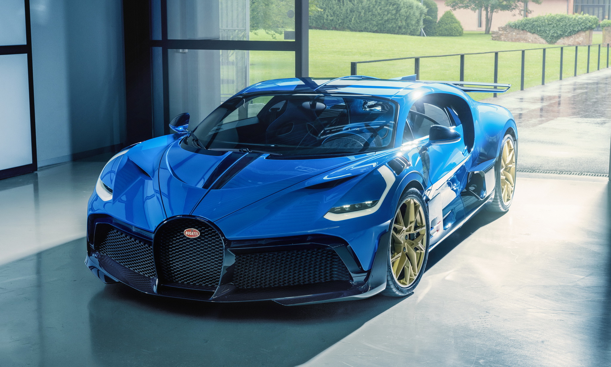 ยลโฉม Bugatti Divo คันสุดท้าย!! พร้อมออกจากโรงงานถึงมือลูกค้า