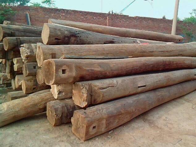 ท่อนซุงไม้เอล์มเก่าที่จีน old elm wood from roof structure