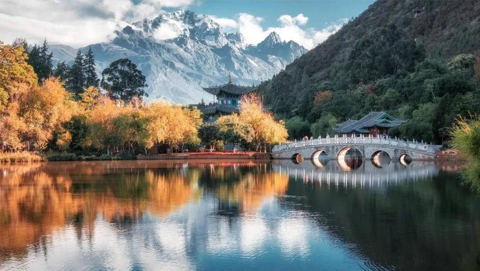 ภูเขาหิมะมังกรหยกและสะพานหินที่ลี่เจียง Club Med Lijiang