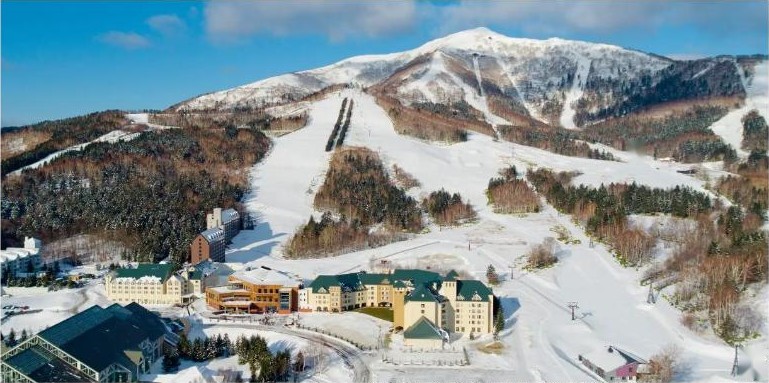 ภูเขาหิมะและรีสอร์ต Club Med Tomamu ฮอกไกโด