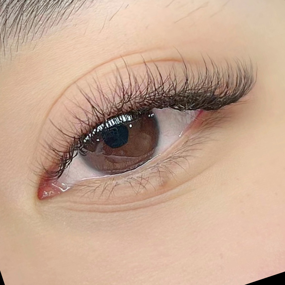 ต่อขนตาธรรมชาติ