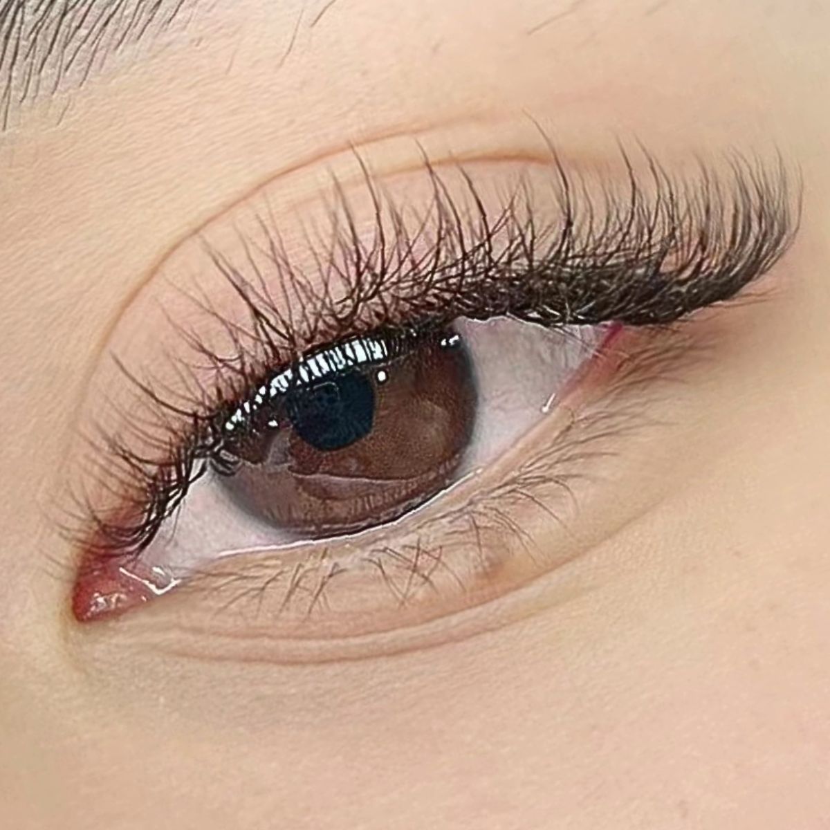 ต่อขนตาแบบธรรมชาติ โดยช่างมืออาชีพ Madam Studio สีลม