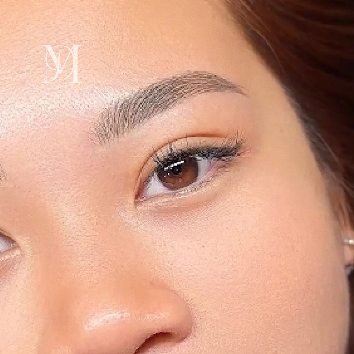 สักคิ้วลายเส้น