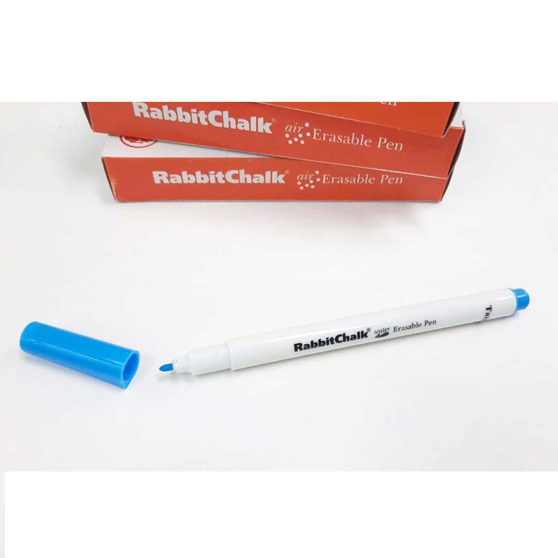 Rabbit Chalk ปากกาเขียนผ้าลบได้ สีฟ้า