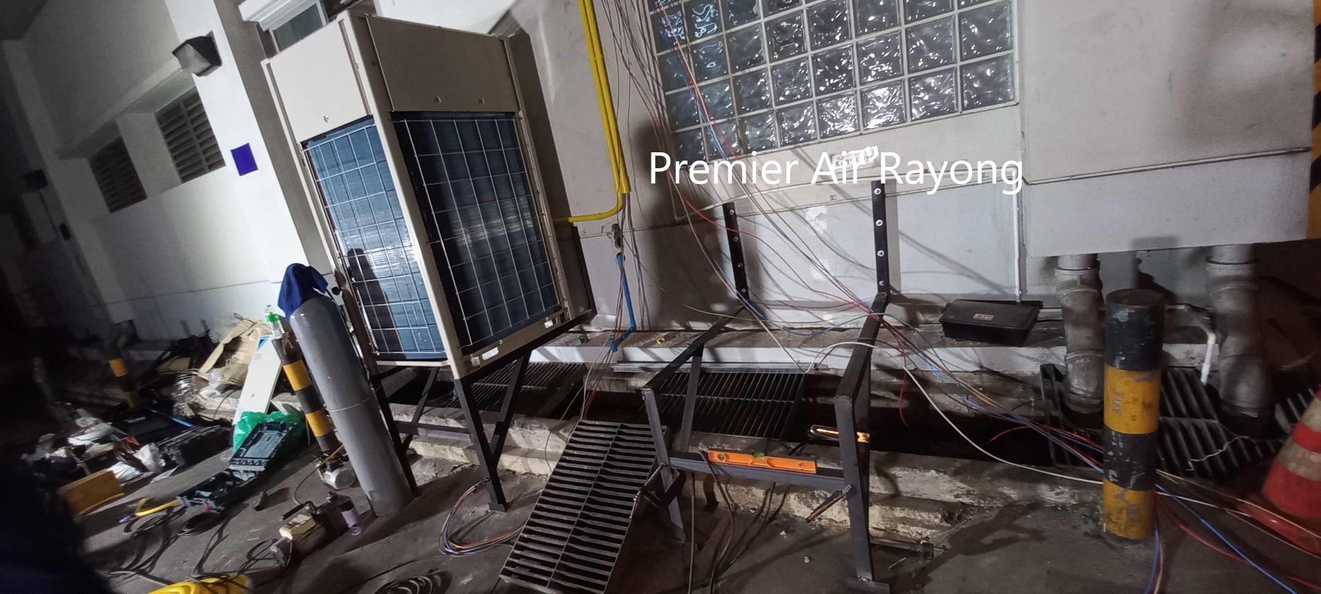 Steel Support Condensing Unit, matt black color - premiereasternair