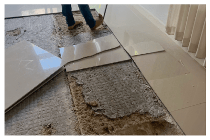 เตรียมพื้นก่อนปูกระเบื้องยาง ขั้นตอน 2 รื้อพื้นเดิมออก