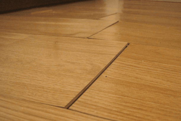 พื้นไม้ลามิเนต ข้อเสียยืดหดจากแสงแดด