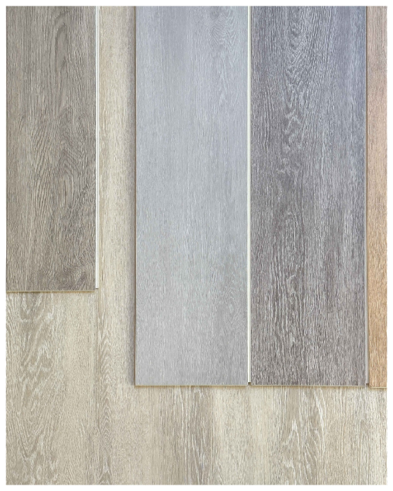 กระเบื้องยาง WPC ลายไม้สีโอ๊คบนพื้นห้อง