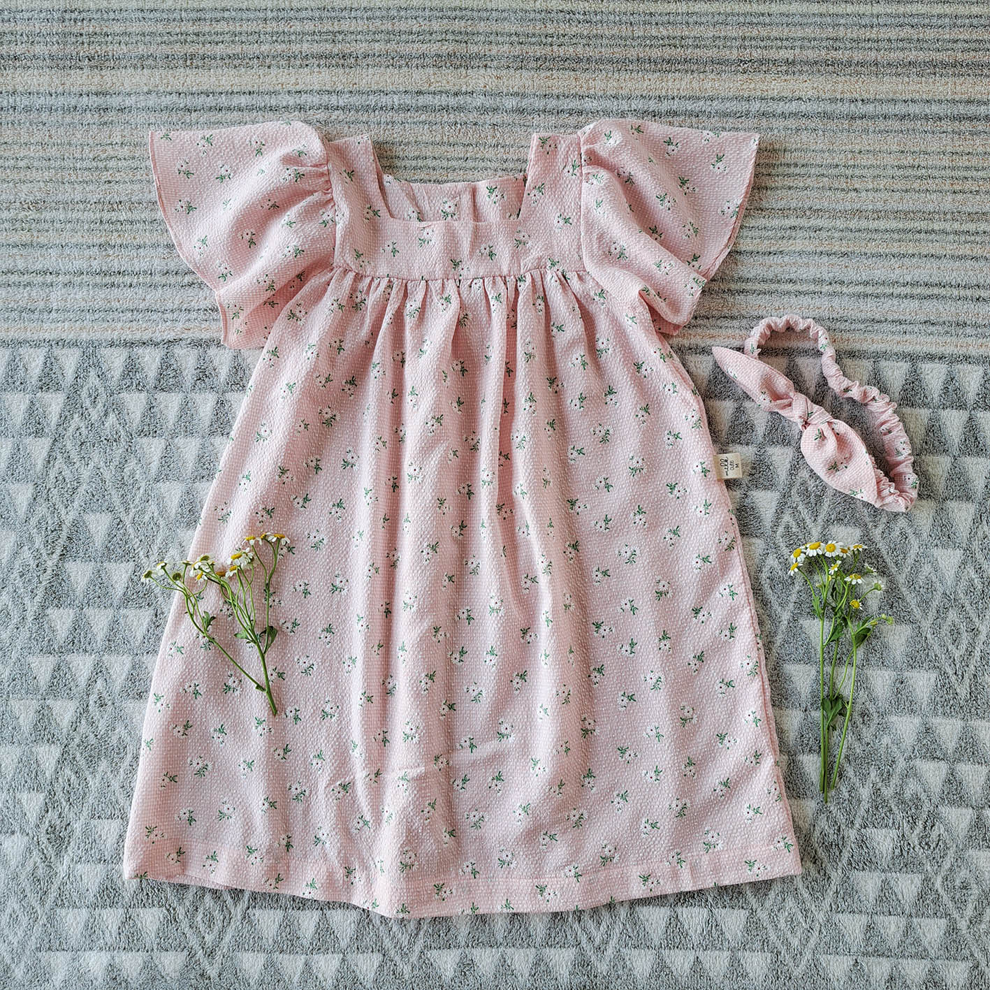 DAISY BUTTERFLY SLEEVES DRESS 100% PRINTED COTTON*HEADBAND NOT INCLUDED*PRE-ORDER SHIP OUT 4-5 FEB