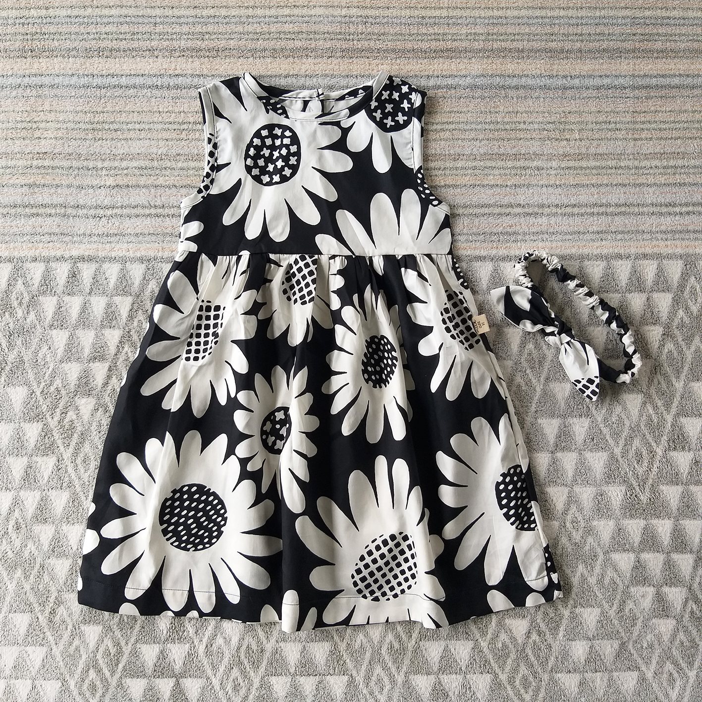 BLACK SUNFLOWER BUTTONS BACK DRESS  100% PRINTED COTTON*HEADBAND NOT INCLUDED