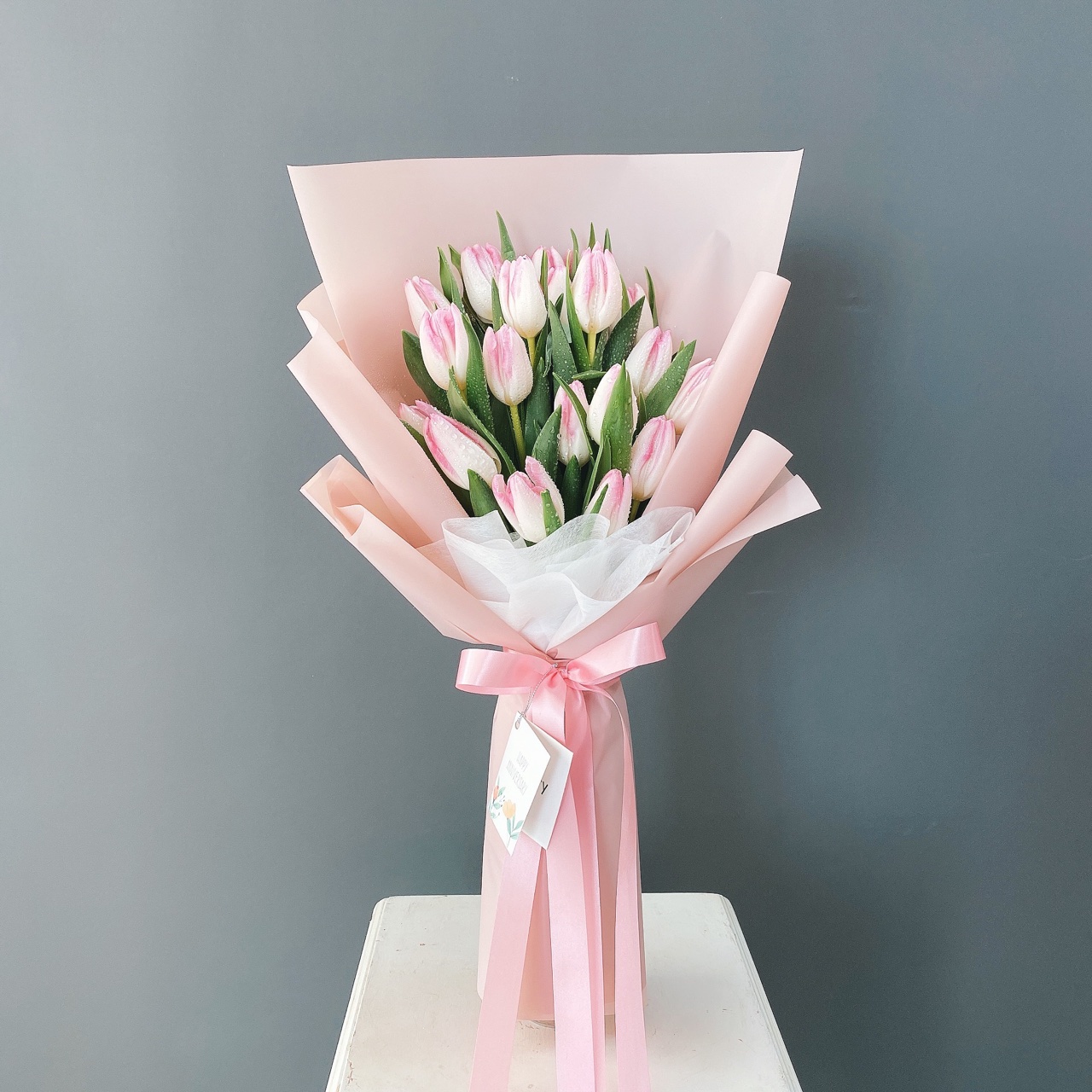 ช่อวาเลนไทน์, กุหลาบวาเลนไทน์, ของขวัญวาเลนไทน์