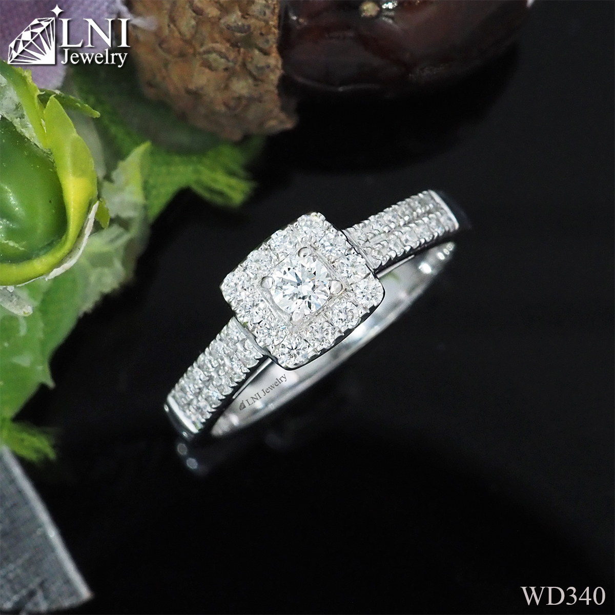 WD340 Halo Diamond Ring