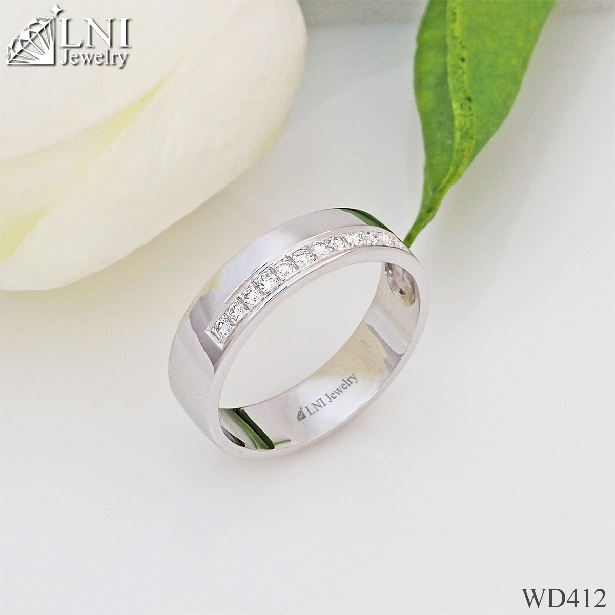 WD412 Band Diamond Ring