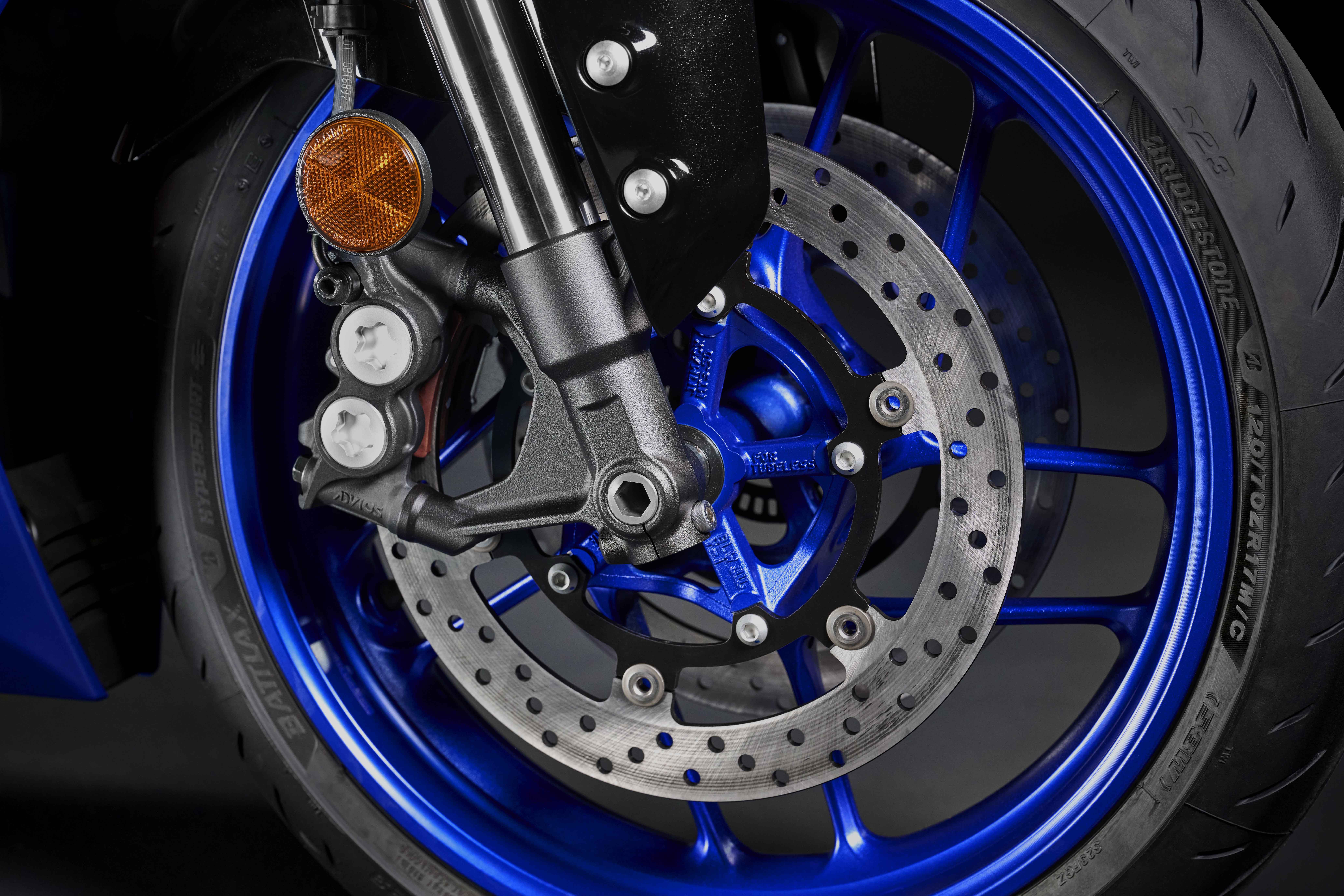 https://image.makewebeasy.net/makeweb/0/lPhhIJFIk/DefaultData/09_New_YAMAHA_YZF_R7_2026_%E0%B8%96%E0%B9%88%E0%B8%B2%E0%B8%A2%E0%B8%97%E0%B8%AD%E0%B8%94_Race_Bred_DNA.jpg?v=202405291424