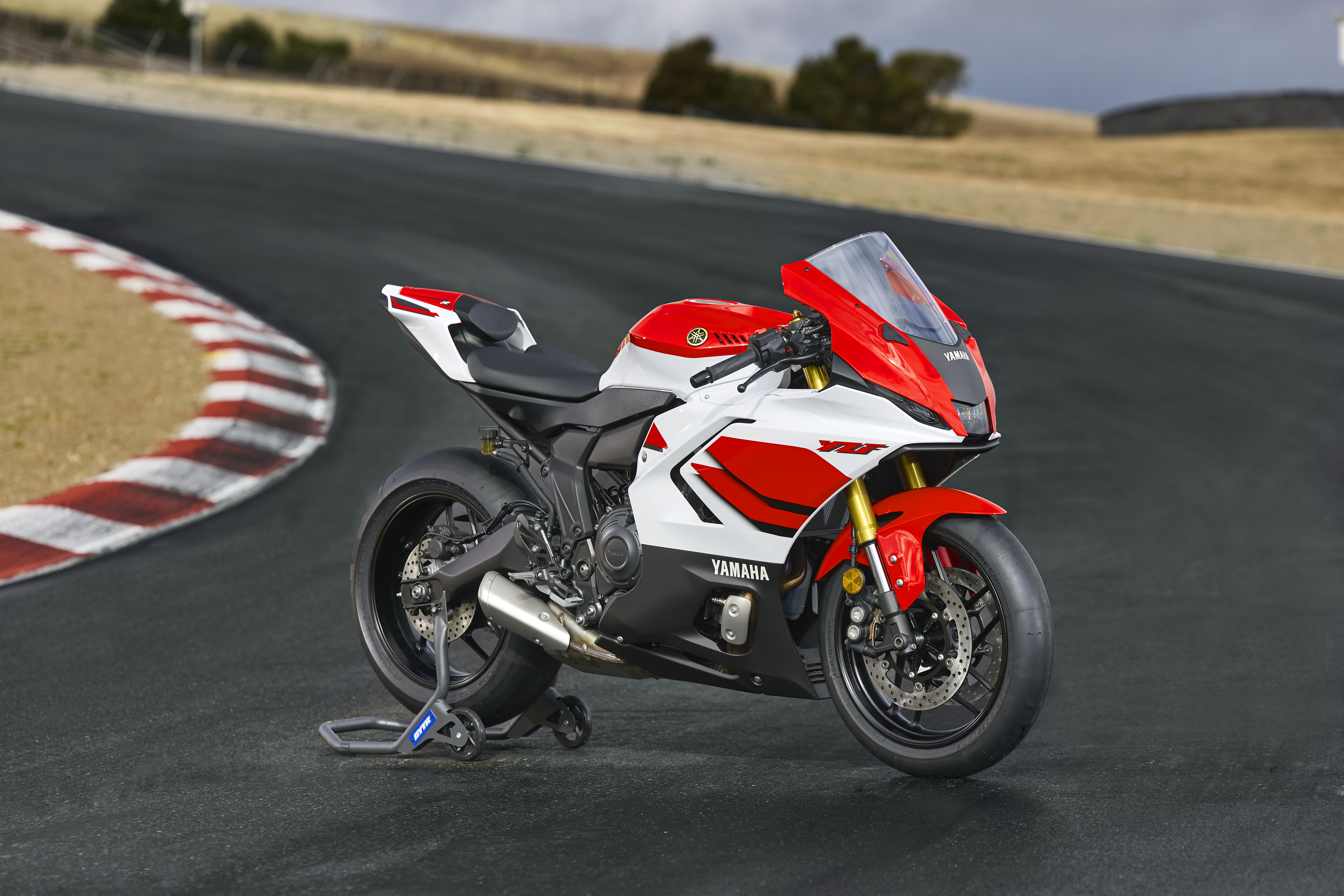 https://image.makewebeasy.net/makeweb/0/lPhhIJFIk/DefaultData/10_New_YAMAHA_YZF_R7_2026_%E0%B8%96%E0%B9%88%E0%B8%B2%E0%B8%A2%E0%B8%97%E0%B8%AD%E0%B8%94_Race_Bred_DNA.jpg?v=202405291424