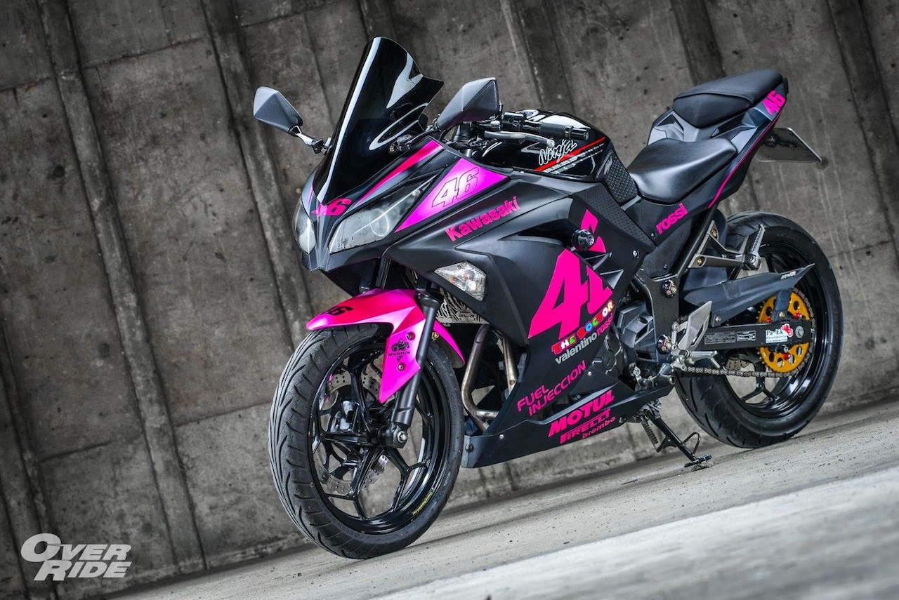 kawasaki ninja black and pink